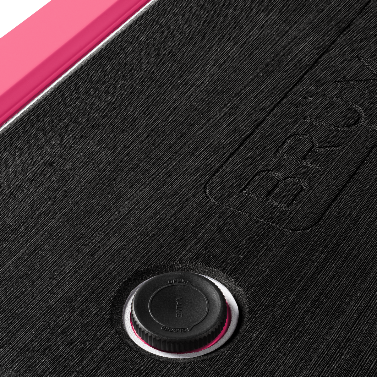 brutank-n6 brutank-55qt-neonpink-vent.png
